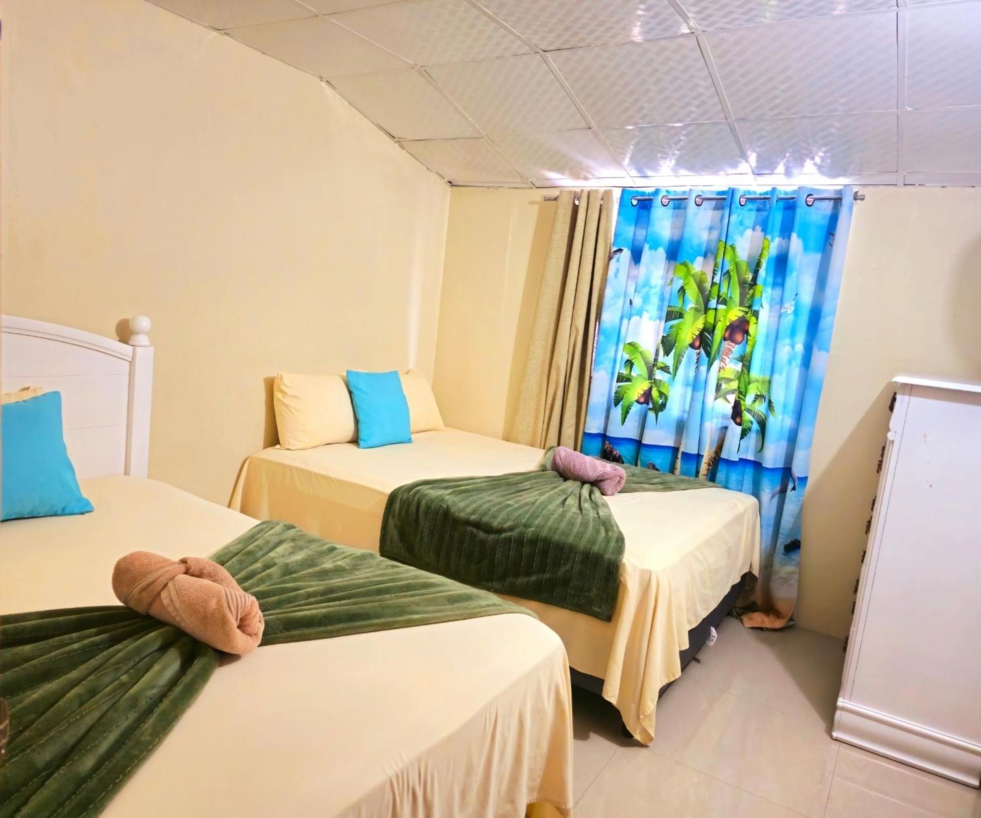 Travelholics Getaways Villa Piarco Exterior photo